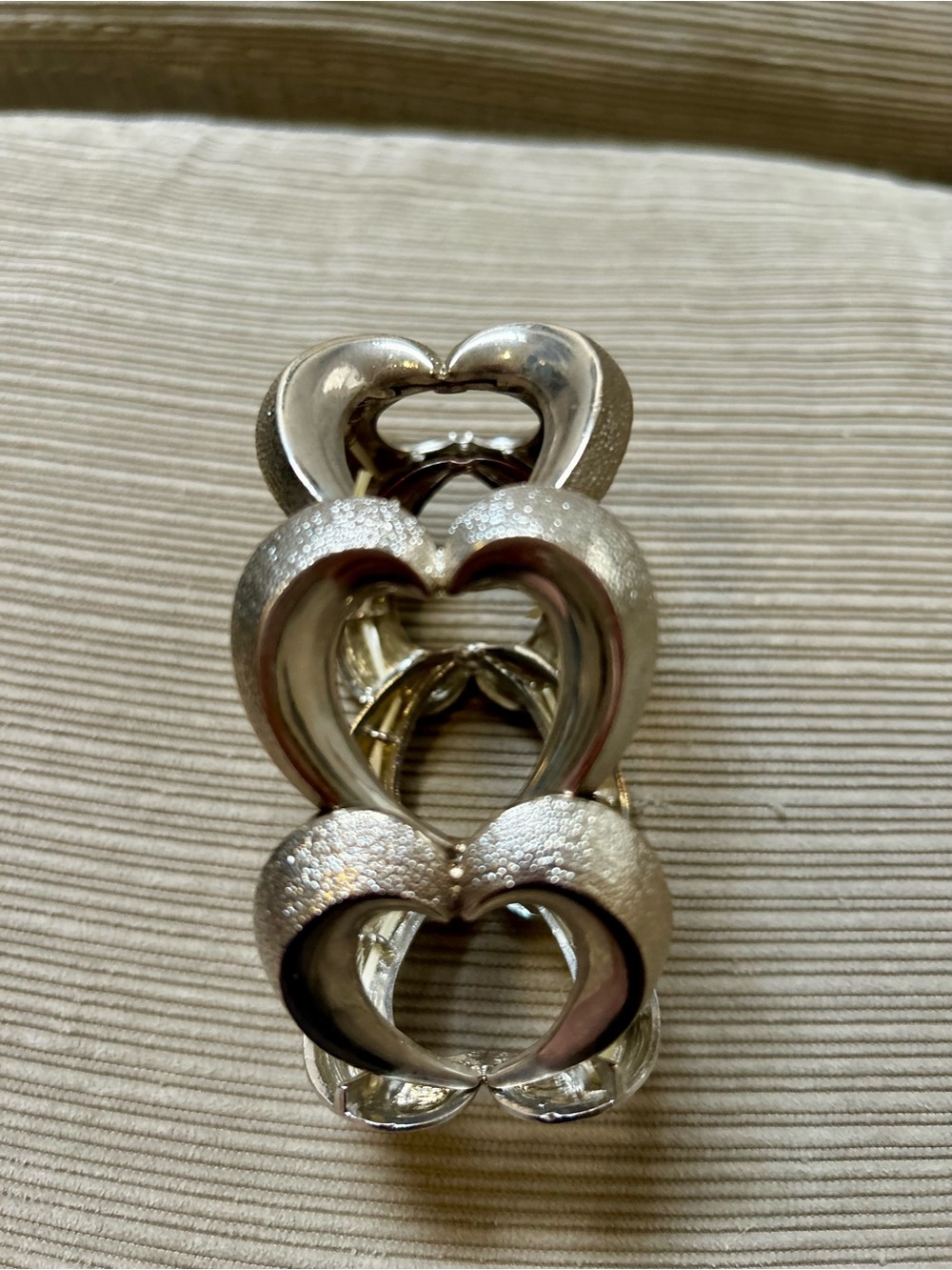 Heart Link Bracelet in Silver Like New